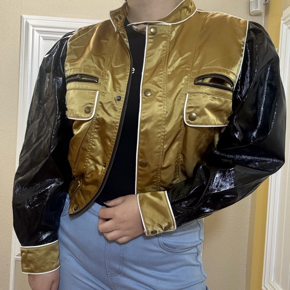 Stylish Gold and Black Bomber Jacket - Picture 5 of 7